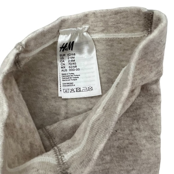 H&M|BABY girl beige tights- size 2-6 months - Picture 3 of 3